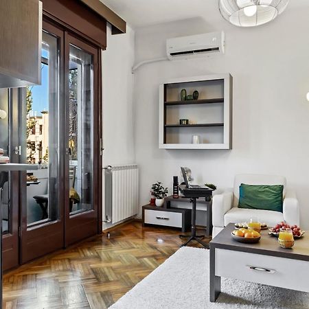 City Vibes Apartment 부쿠레슈티 외부 사진