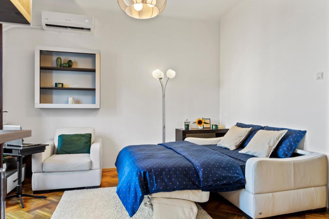 City Vibes Apartment 부쿠레슈티 외부 사진
