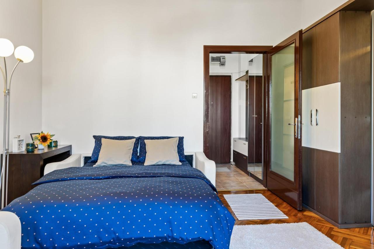 City Vibes Apartment 부쿠레슈티 외부 사진
